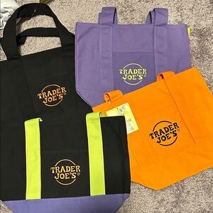 Trader Joe's Reusable Tote Bags Set